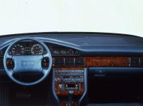 3. Audi V8 1988